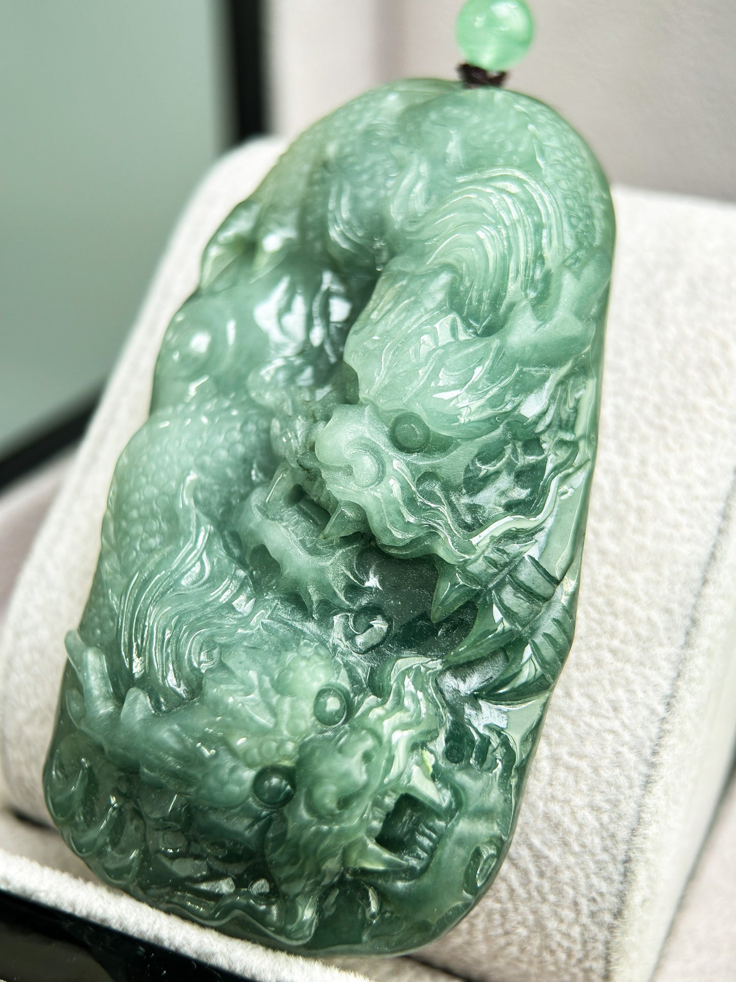 GENUINE JADEITE JADE GREEN DRAGON PENDANT NECKLACE