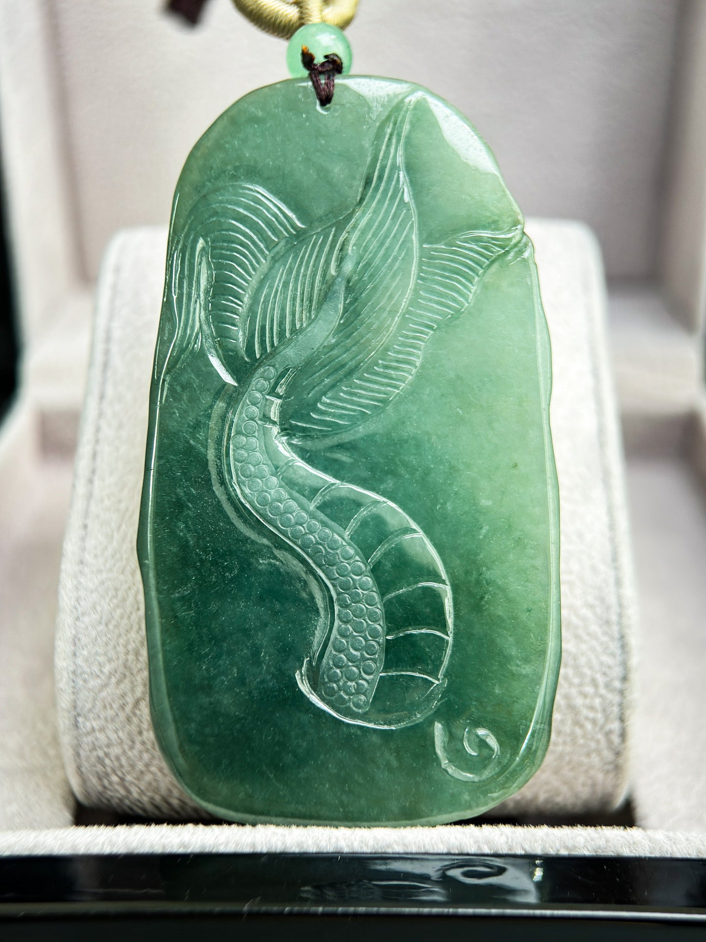 GENUINE JADEITE JADE GREEN DRAGON PENDANT NECKLACE