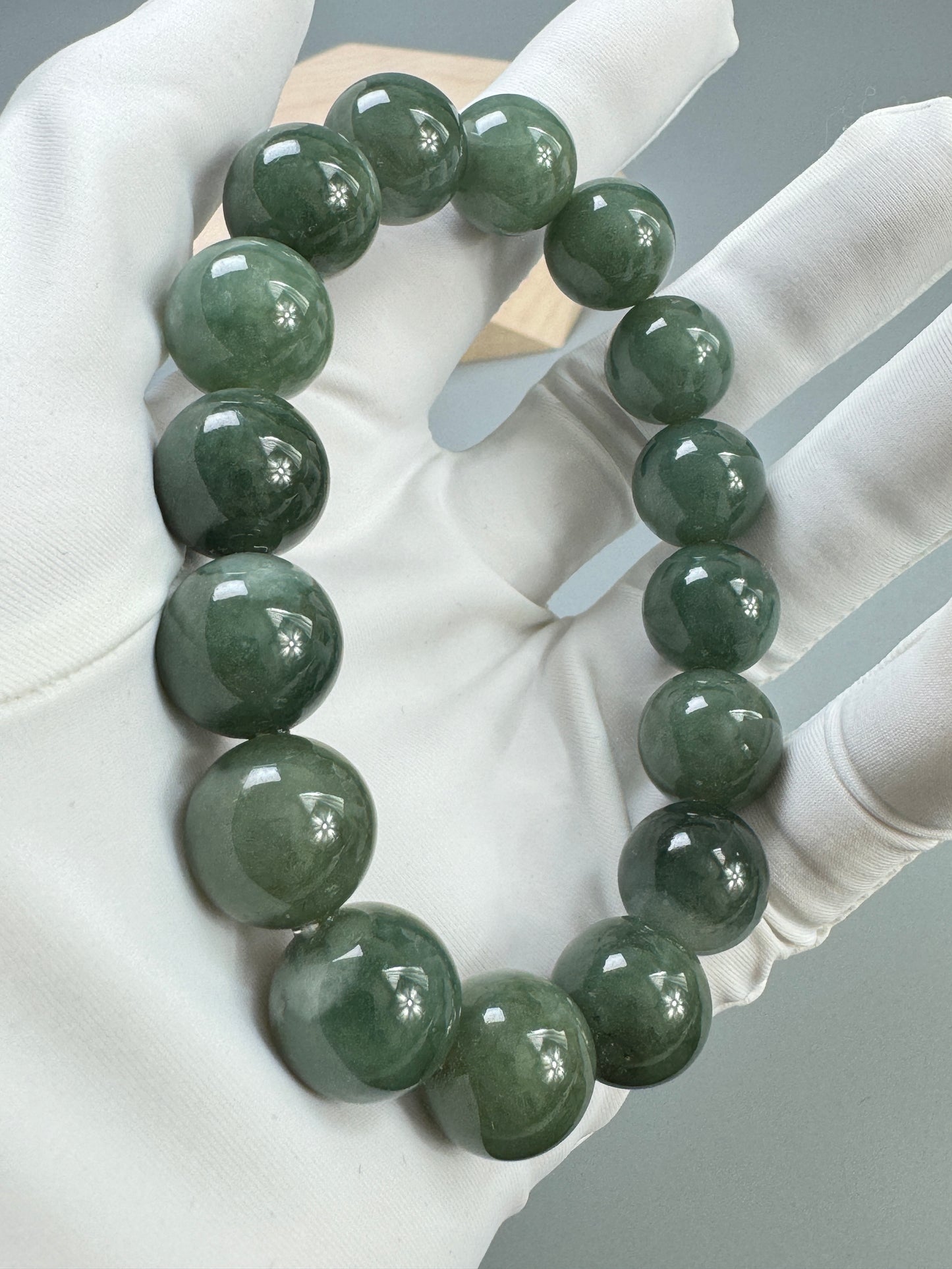 Jadeite Jade 13.5mm Round Green Beads Bracelet ( 13.5mm )