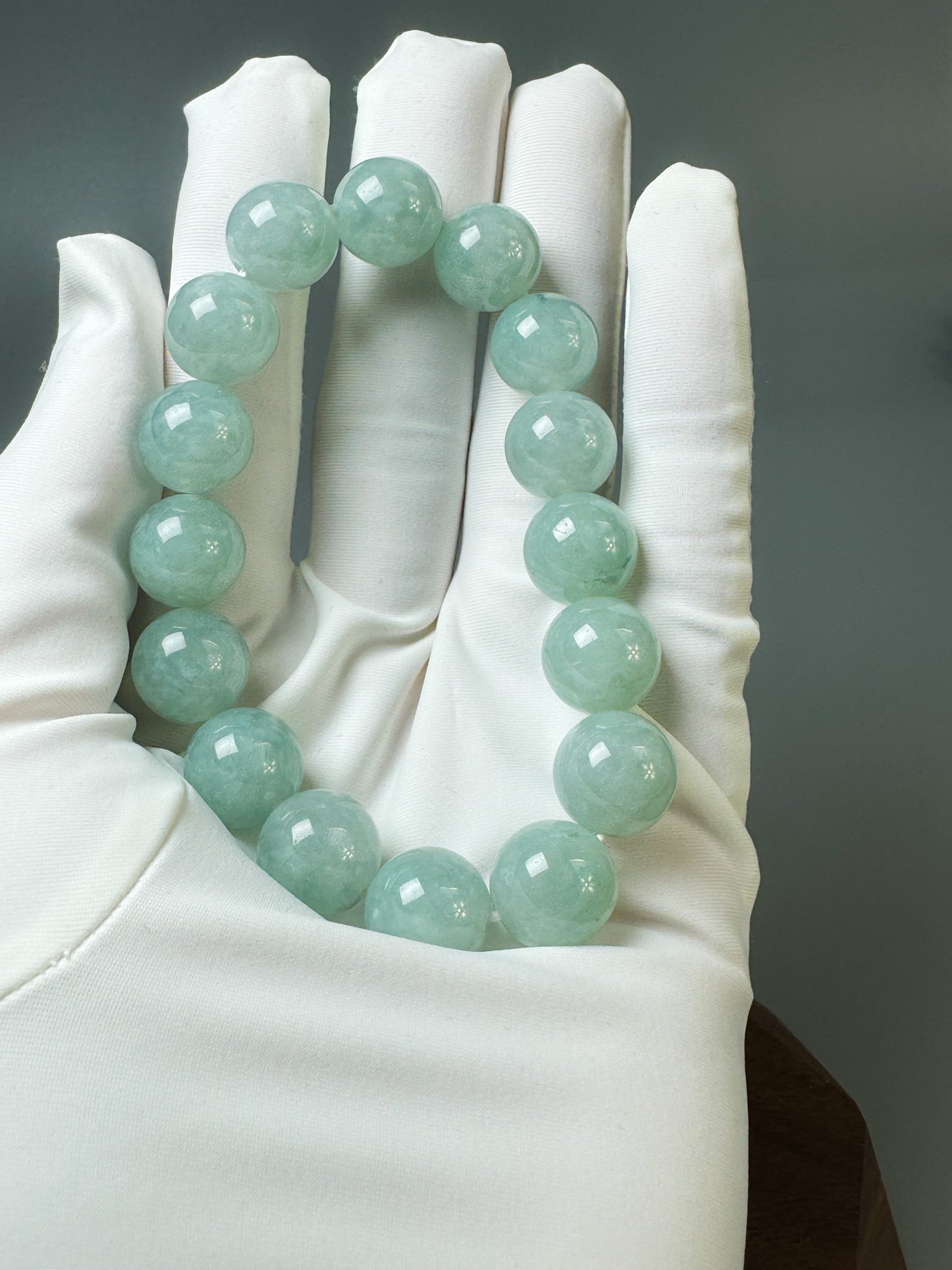 Jadeite Jade 12.5mm Round Icy Green Beads Bracelet ( 12.5mm )