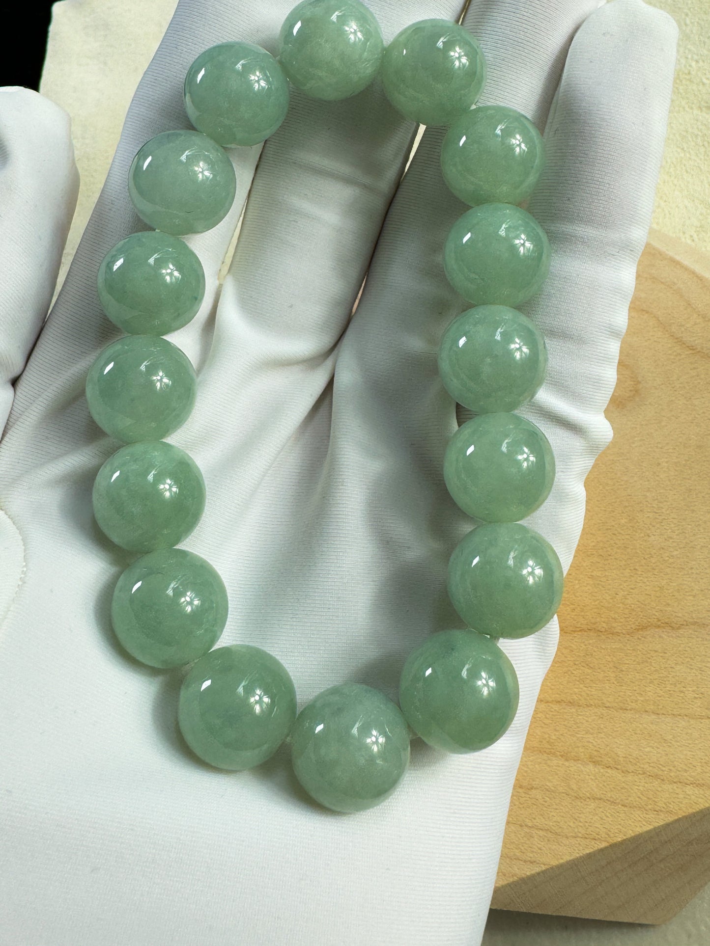 Jadeite Jade 12.5mm Round Icy Green Beads Bracelet ( 12.5mm )