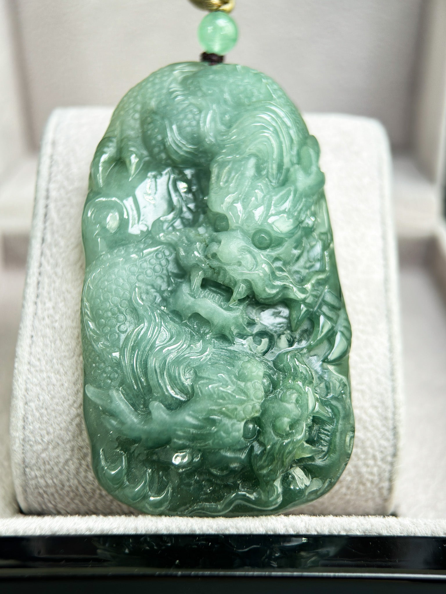 GENUINE JADEITE JADE GREEN DRAGON PENDANT NECKLACE