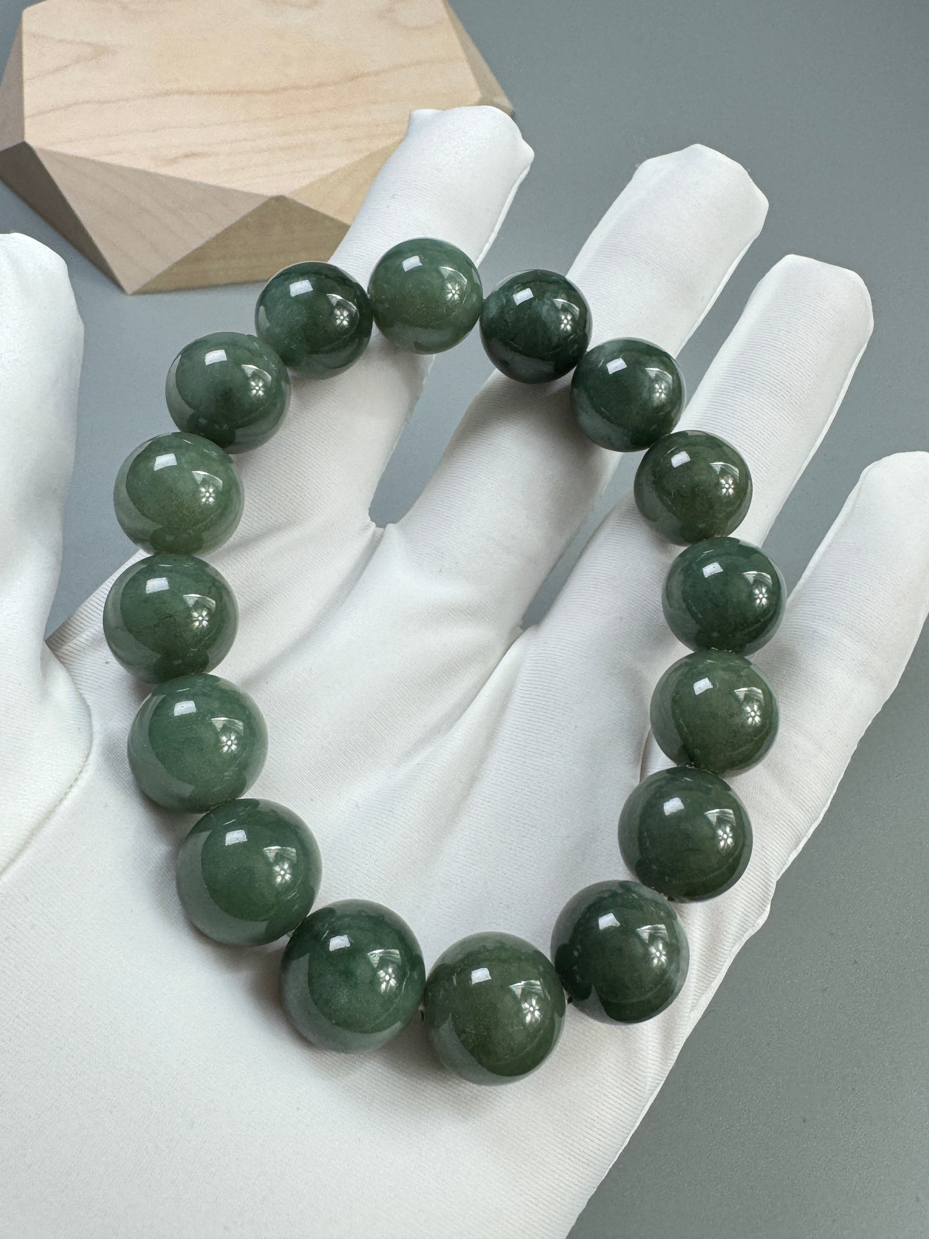 Jadeite Jade 13.5mm Round Green Beads Bracelet ( 13.5mm )